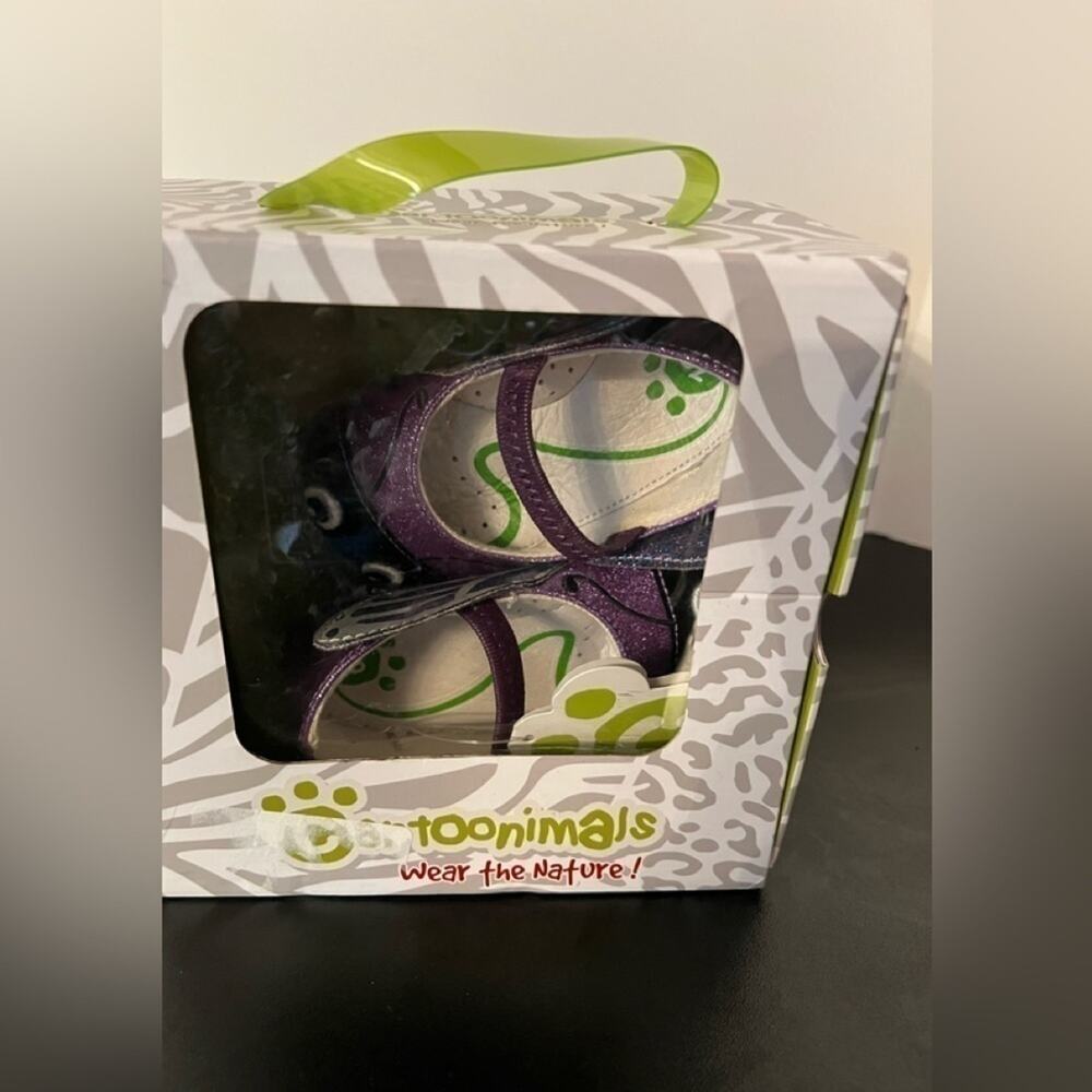 CARTOONIMALS GIRLS CRIB SHOE SIZE 4 NIB